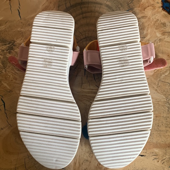 New Dirty Laundry Sandals Size 5.5 - Picture 3 of 3